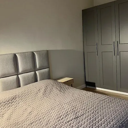 Seaview Apartment *